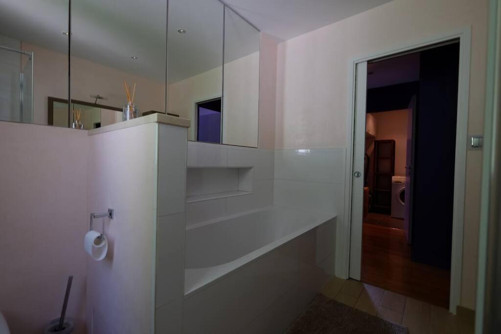 Villeneuve-lès-Avignon Duplex Face Au Palais Des Papes 아파트 외부 사진